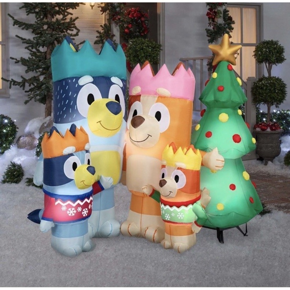Bluey - Heeler Family 6' Wide Christmas Inflatable - Lighted - Gemmy NEW